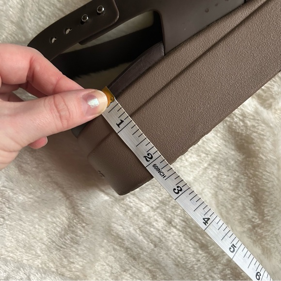 Crocs tan brooklyn low wedge platform sandal womens 11 - Picture 7 of 7